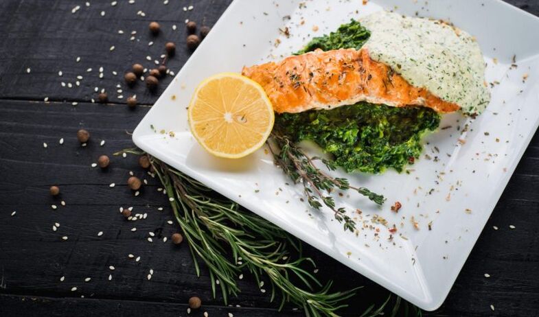Salmon with Spinach and Lemon Weight Loss
