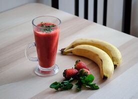 Banana Strawberry Smoothie for Weight Loss